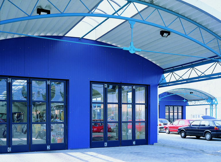 Industrietore mit Verglasung für Werkstatt & Autohaus